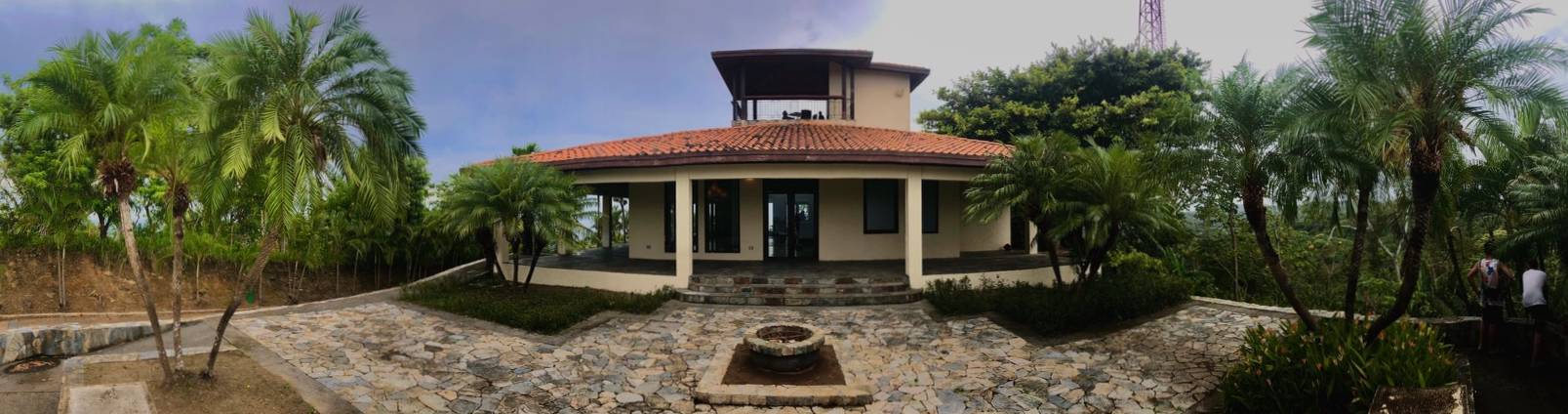 Bitcoin Center Roatan