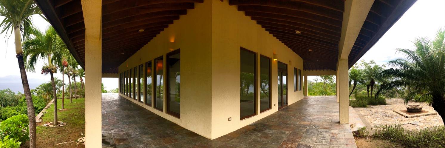 Bitcoin Center Roatan